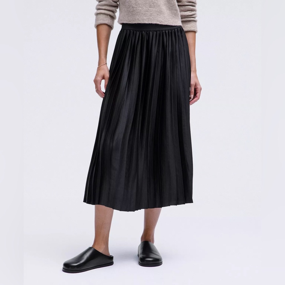 NWT Lululemon Satin Pleated Midi Skirt size M